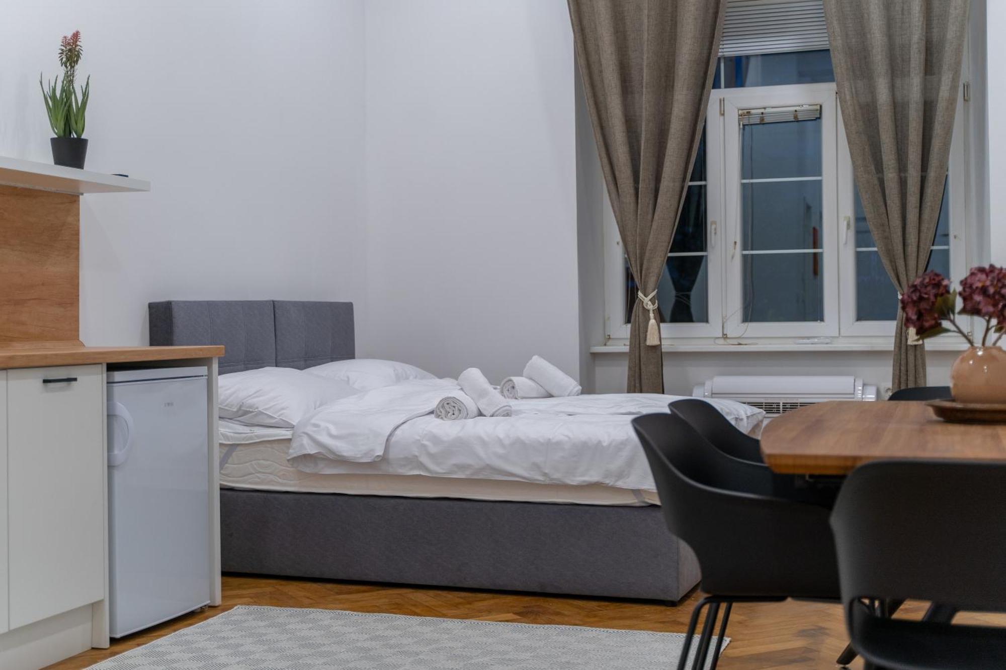 Villa Sofija Ljubljana Rum bild